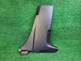 bontott SUZUKI S-CROSS Jobb B Oszlop Burkolat