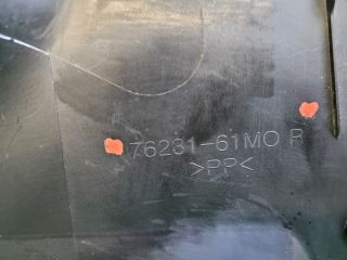 bontott SUZUKI S-CROSS Jobb B Oszlop Burkolat