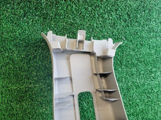 bontott SUZUKI S-CROSS Jobb B Oszlop Burkolat