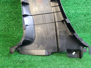 bontott SUZUKI S-CROSS Jobb B Oszlop Burkolat