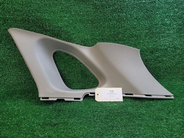 bontott SUZUKI S-CROSS Jobb C Oszlop Burkolat