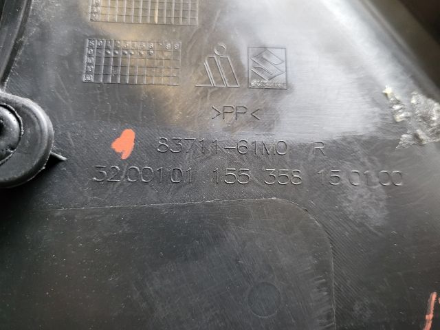 bontott SUZUKI S-CROSS Jobb első Ajtó Kárpit