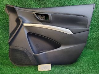 bontott SUZUKI S-CROSS Jobb első Ajtó Kárpit