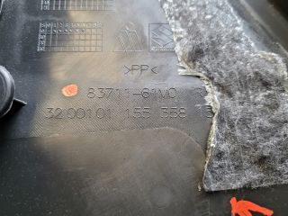 bontott SUZUKI S-CROSS Jobb első Ajtó Kárpit