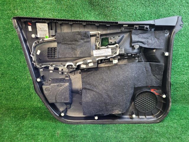 bontott SUZUKI S-CROSS Jobb első Ajtó Kárpit