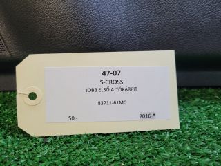 bontott SUZUKI S-CROSS Jobb első Ajtó Kárpit