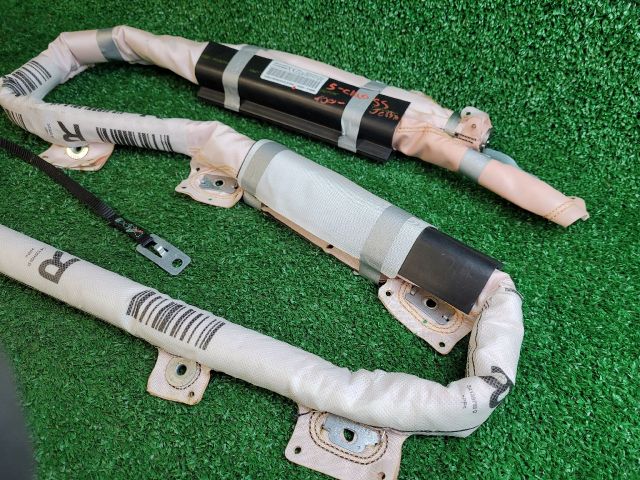 bontott SUZUKI S-CROSS Jobb első Függöny Légzsák