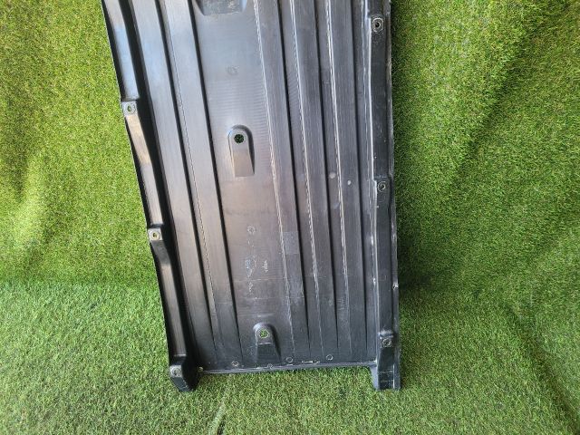 bontott SUZUKI S-CROSS Jobb Fenéklemez