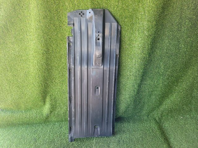 bontott SUZUKI S-CROSS Jobb Fenéklemez