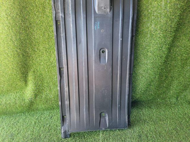 bontott SUZUKI S-CROSS Jobb Fenéklemez