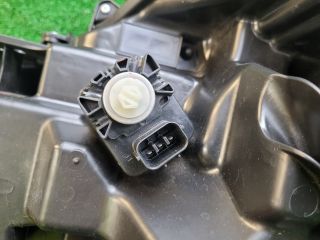 bontott SUZUKI S-CROSS Jobb Fényszóró