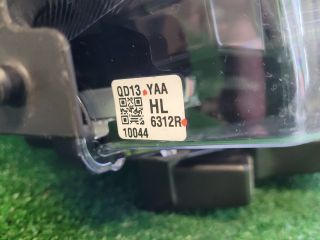 bontott SUZUKI S-CROSS Jobb Fényszóró