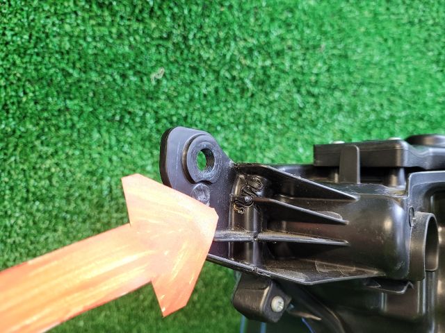 bontott SUZUKI S-CROSS Jobb Fényszóró