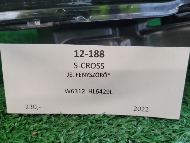 bontott SUZUKI S-CROSS Jobb Fényszóró