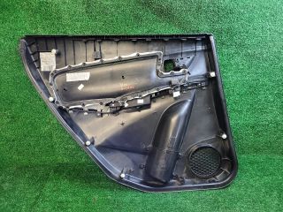 bontott SUZUKI S-CROSS Jobb hátsó Ajtó Kárpit