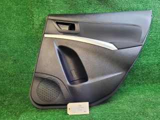 bontott SUZUKI S-CROSS Jobb hátsó Ajtó Kárpit