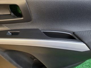 bontott SUZUKI S-CROSS Jobb hátsó Ajtó Kárpit