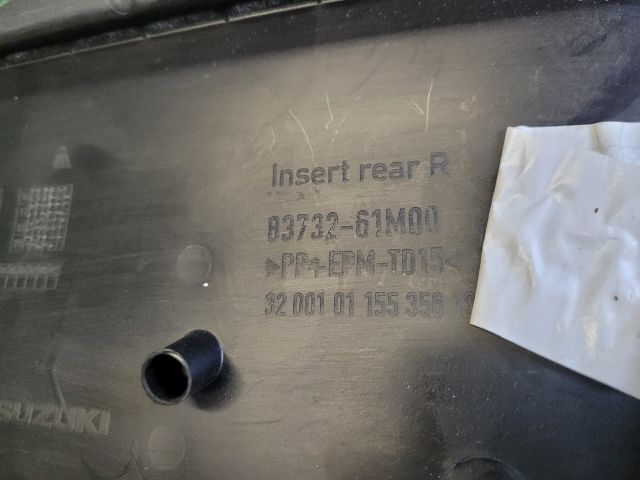 bontott SUZUKI S-CROSS Jobb hátsó Ajtó Kárpit