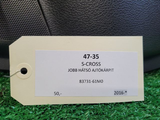 bontott SUZUKI S-CROSS Jobb hátsó Ajtó Kárpit