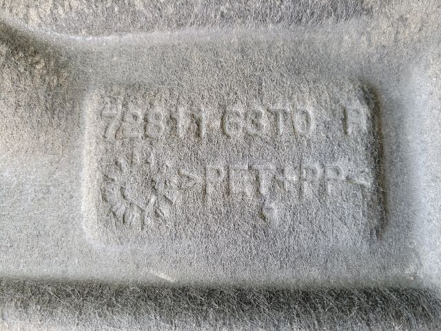 bontott SUZUKI S-CROSS Jobb hátsó Dobbetét (Kerékjárati, Műanyag)