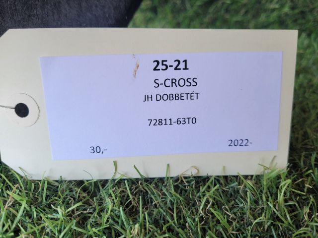 bontott SUZUKI S-CROSS Jobb hátsó Dobbetét (Kerékjárati, Műanyag)