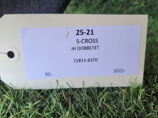 bontott SUZUKI S-CROSS Jobb hátsó Dobbetét (Kerékjárati, Műanyag)