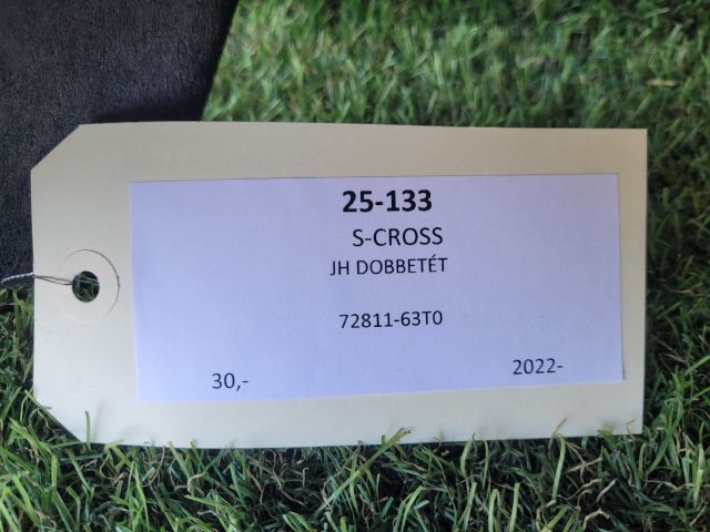 bontott SUZUKI S-CROSS Jobb hátsó Dobbetét (Kerékjárati, Műanyag)