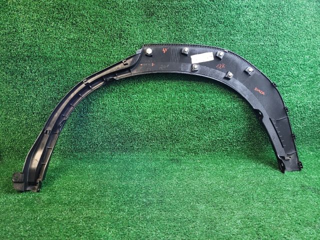 bontott SUZUKI S-CROSS Jobb hátsó Sárvédő Szélesítő