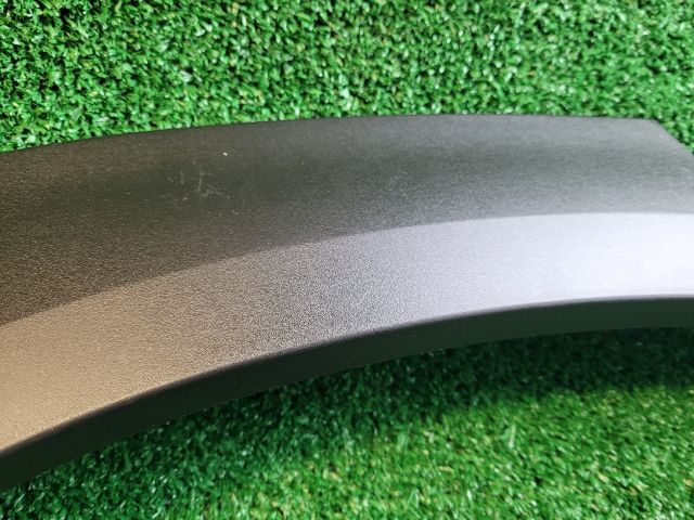 bontott SUZUKI S-CROSS Jobb hátsó Sárvédő Szélesítő