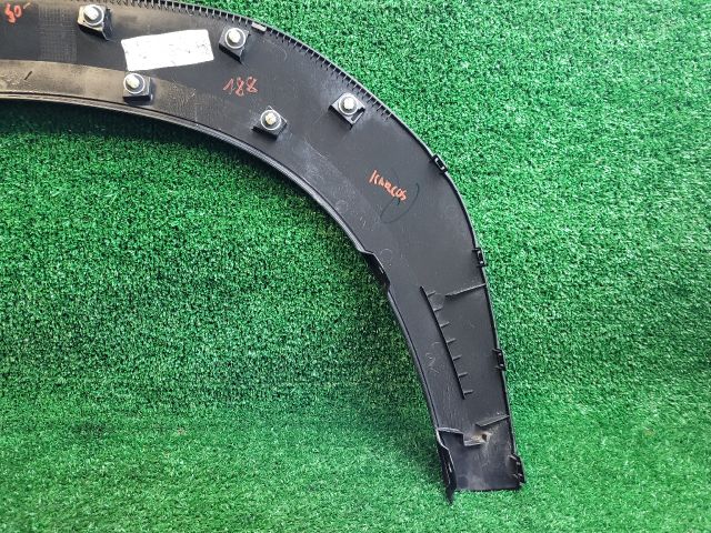 bontott SUZUKI S-CROSS Jobb hátsó Sárvédő Szélesítő