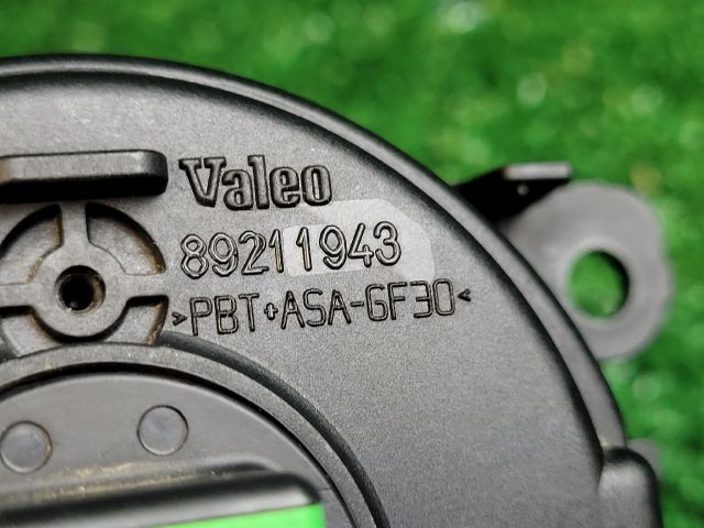 bontott SUZUKI S-CROSS Jobb Ködfényszóró