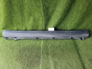 bontott SUZUKI S-CROSS Jobb Küszöb Légterelő