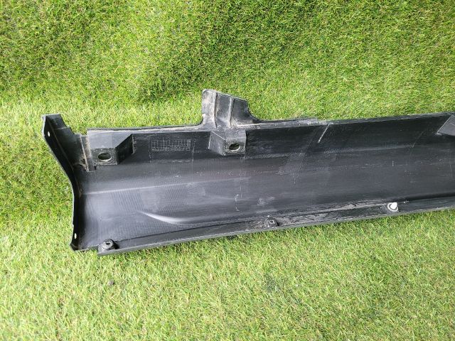 bontott SUZUKI S-CROSS Jobb Küszöb Légterelő