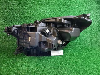 bontott SUZUKI S-CROSS Jobb Ledes Fényszóró