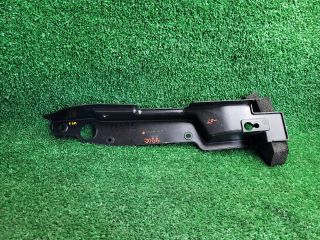 bontott SUZUKI S-CROSS Jobb Sárvédő Csavar Burkolat