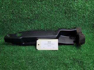 bontott SUZUKI S-CROSS Jobb Sárvédő Csavar Burkolat