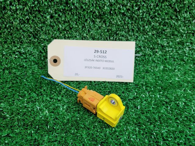 bontott SUZUKI S-CROSS Légzsák Indító Modul Oldallégzsák
