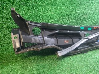 bontott SUZUKI S-CROSS Levélrács