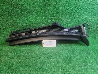 bontott SUZUKI S-CROSS Levélrács