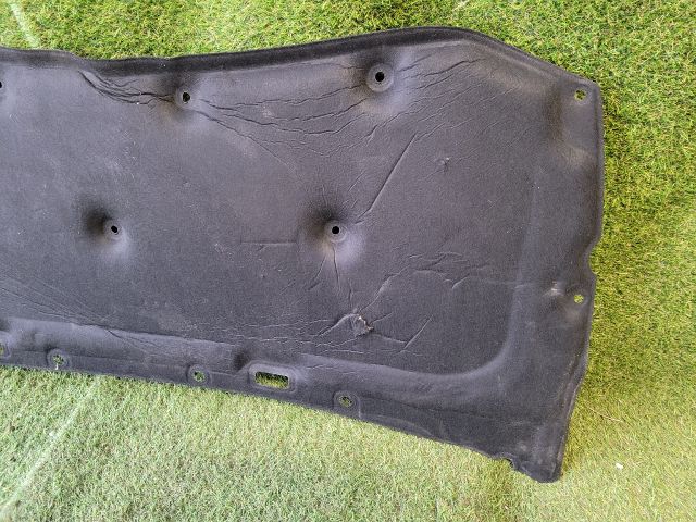 bontott SUZUKI S-CROSS Motorháztető Szigetelés