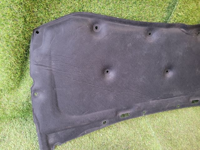 bontott SUZUKI S-CROSS Motorháztető Szigetelés