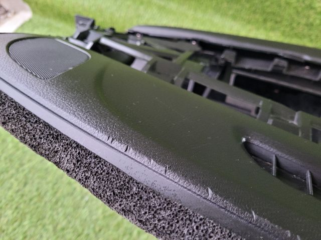 bontott SUZUKI S-CROSS Műszerfal Héj