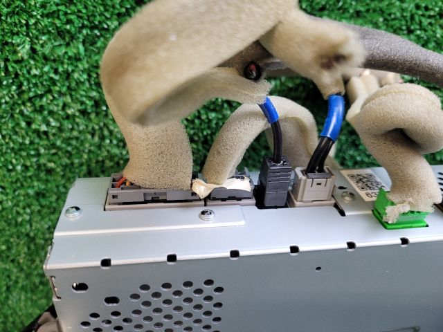 bontott SUZUKI S-CROSS Navigációs Fejegység