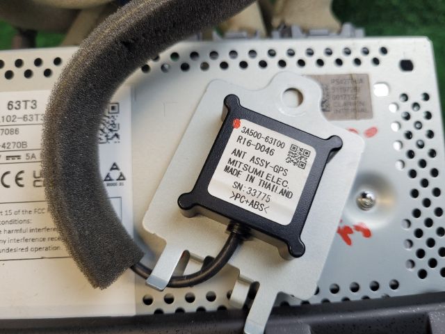 bontott SUZUKI S-CROSS Navigációs Fejegység