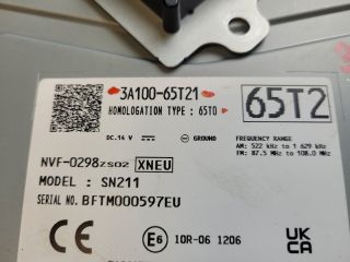 bontott SUZUKI S-CROSS Navigációs Fejegység