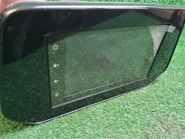 bontott SUZUKI S-CROSS Navigációs Fejegység