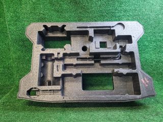 bontott SUZUKI S-CROSS Pótkerék Szerszámtartó