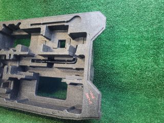 bontott SUZUKI S-CROSS Pótkerék Szerszámtartó