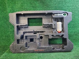 bontott SUZUKI S-CROSS Pótkerék Szerszámtartó