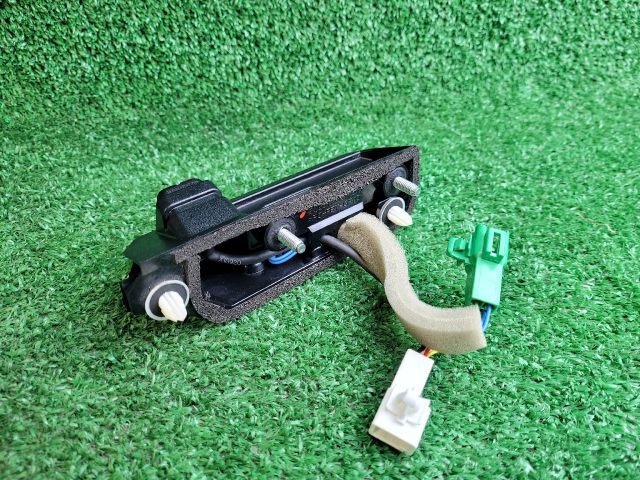 bontott SUZUKI S-CROSS Tolatókamera